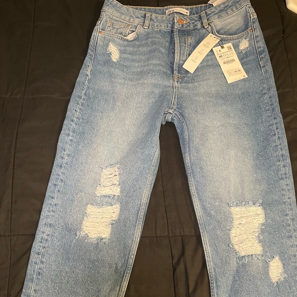 Zara 71975 RIPPED MOM FIT JEANS brand new - Picture 2 of 7